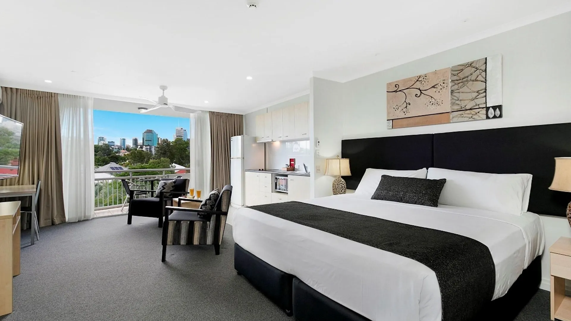 The Wellington Apartment Hotel Brisbane 4*,