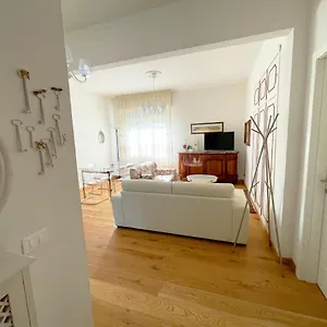  Apartment Big With Free Parking Italy