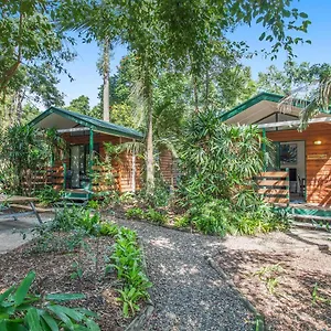 https://landsborough-pines-caravan-park.hotelssunshinecoast.net